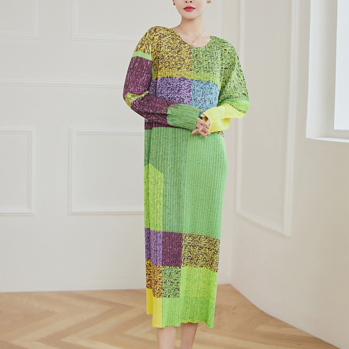 Patchwork Pleated Dress Women Color Block O-neck Loose Long Sleeve Elegant Female Fashion Clothing