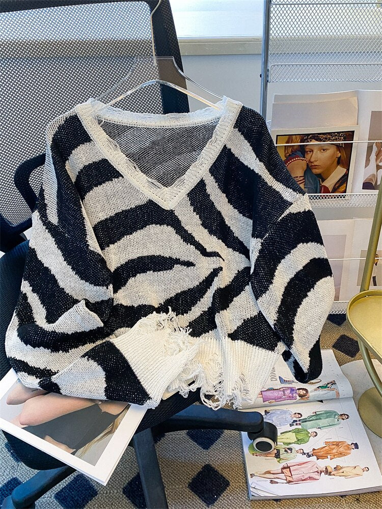 Ripped Striped Oversized V Neck Jumper Sweater Women's Spring Thin Light Fashion Zebra Pattern Crop Long Sleeve Knit Pullovers
