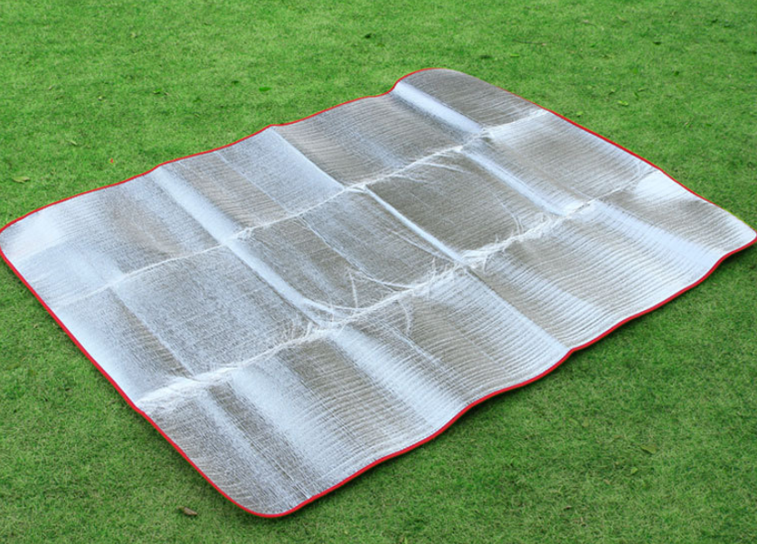 1.5 * 2m single-sided aluminum foil outdoor moisture-proof mat