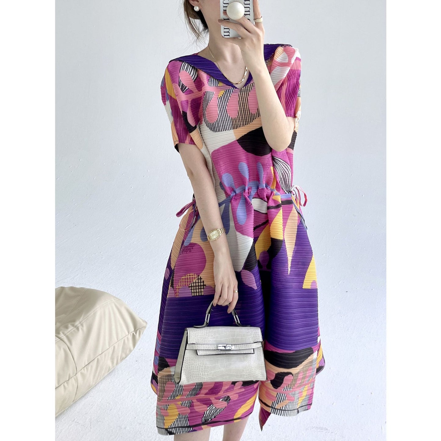 Pleated Summer Comfortable Retro Print Loose V-neck Dress Women's Fashion Temperament Drawstring Waist Skirt