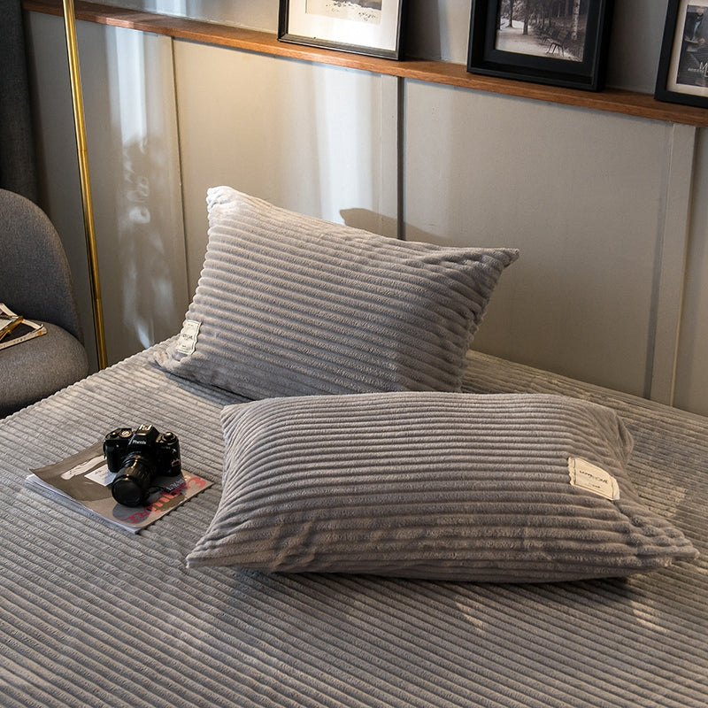 Magic velvet pillowcase