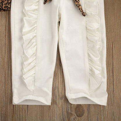 Print top + solid pants