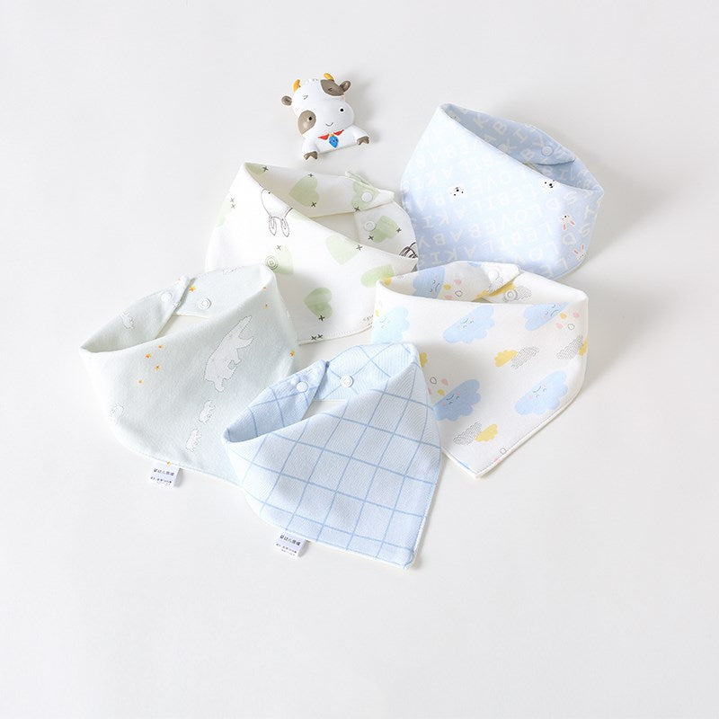 Girl triangle scarf