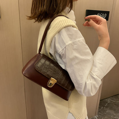 Medieval ladies armpit bag
