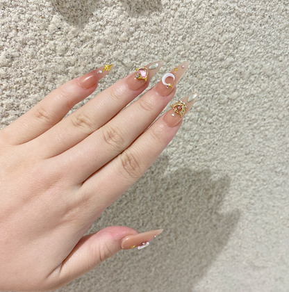The False Nail Patch Can Be Worn With Water Ice Moon For A Long Time