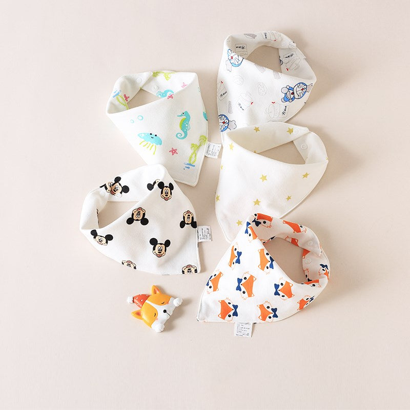 Girl triangle scarf