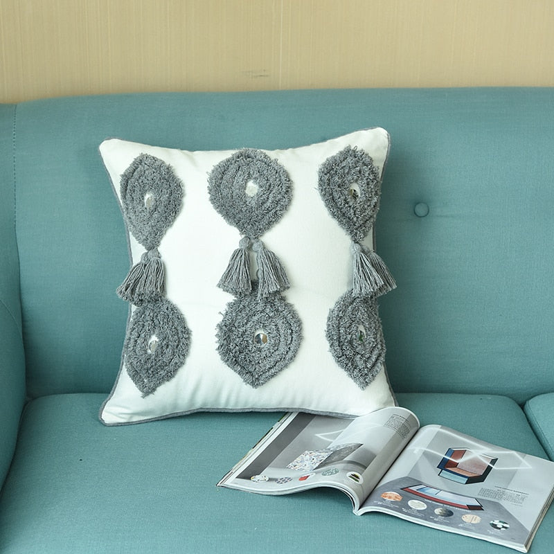 Hand-tufted pillowcase