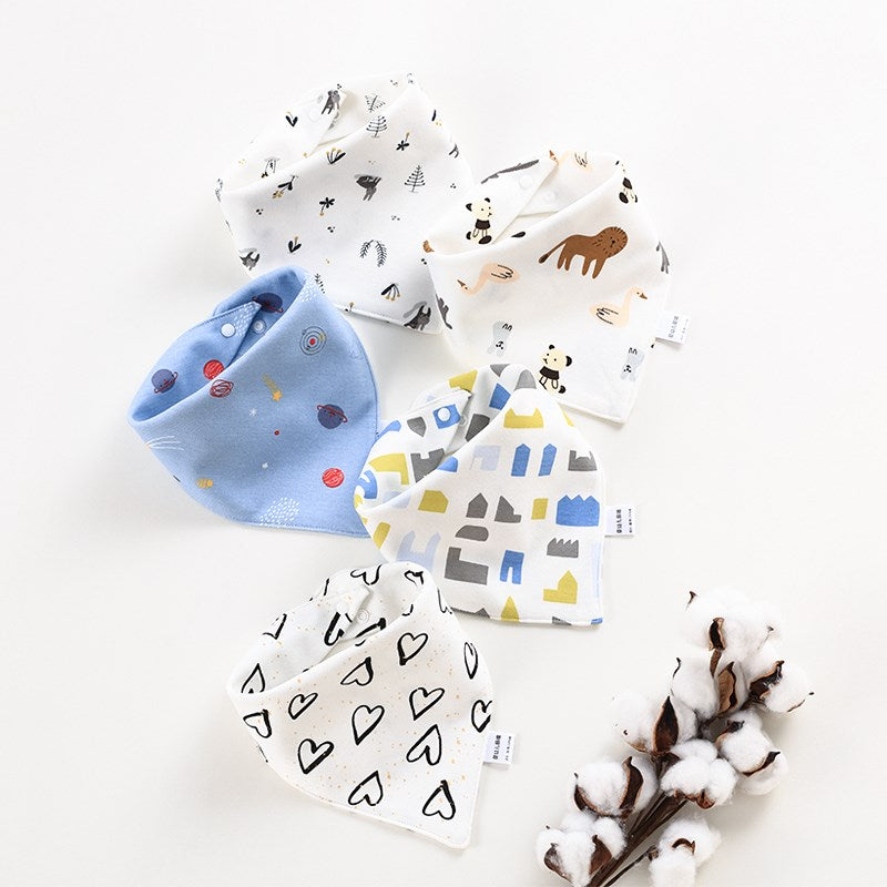 Girl triangle scarf