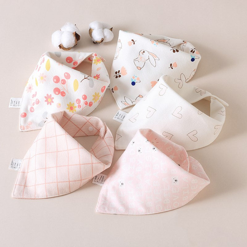 Girl triangle scarf