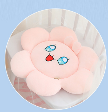 Round flower cushion