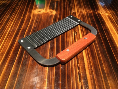Cut potato wave knife