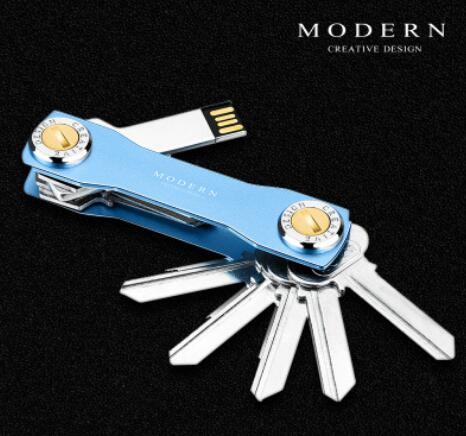Metal keychain