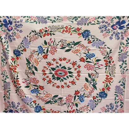 Artistic style embroidery flower tapestry