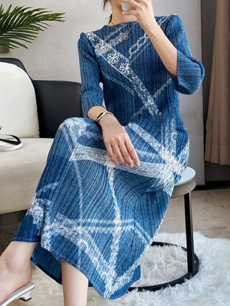 Fashion Mid-length Pleated Dress women Print Round Collar Three Quarter Sleeve Loose Female Clothes
