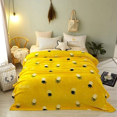 Colorful pineapple velvet blanket