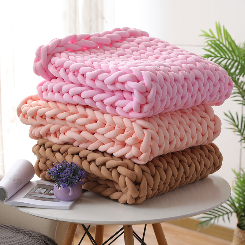 Weaving gravity blanket with wool cloth