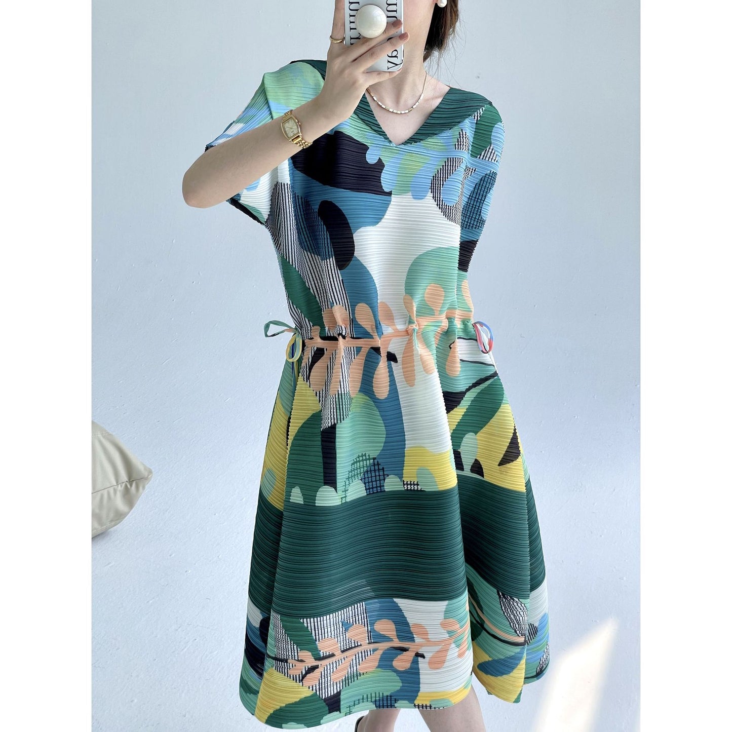 Pleated Summer Comfortable Retro Print Loose V-neck Dress Women's Fashion Temperament Drawstring Waist Skirt