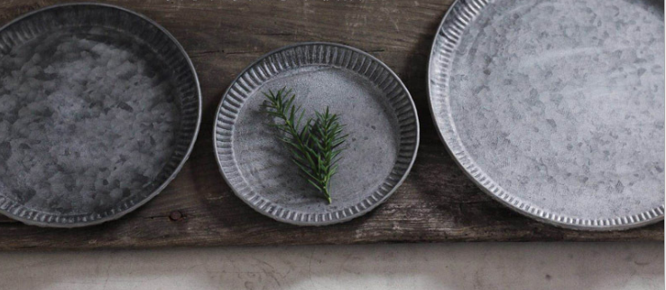 Nostalgic iron vintage plate