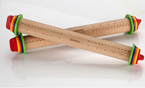 Adjustable height rolling pin