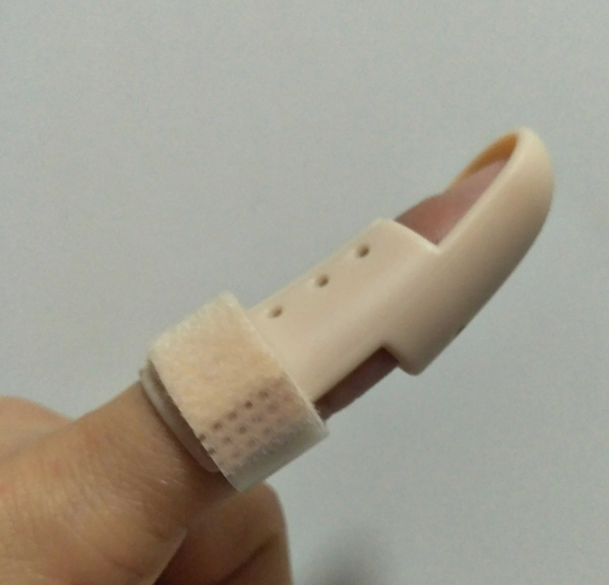 Hard plastic splint fracture corrector hammer-shaped rehabilitation smoked finger fixed sleeve