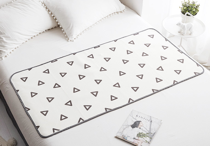 Bed aunt pad