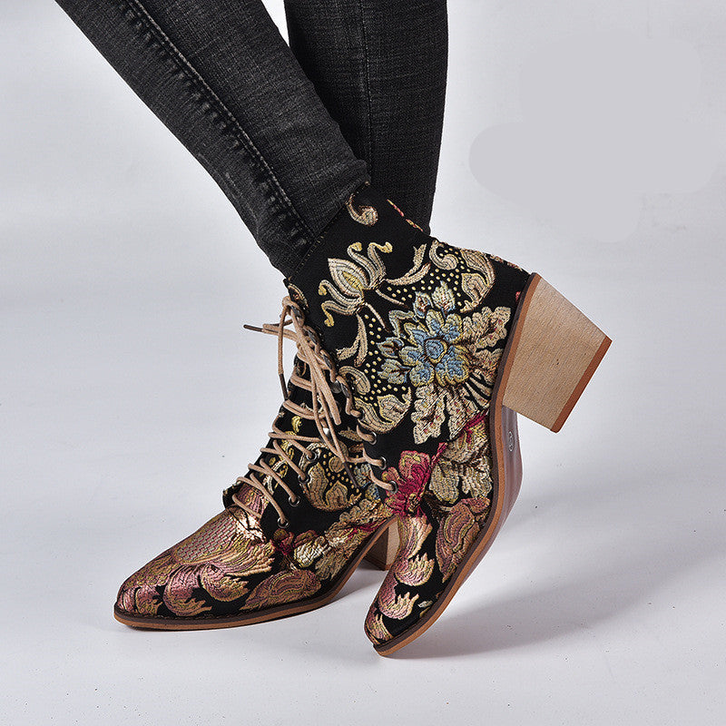 Embroidered women's short boots