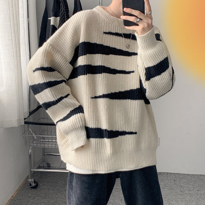 Personality Black And White Contrast Loose Sweater For Men And Women