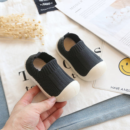 Breathable mesh toddler shoes