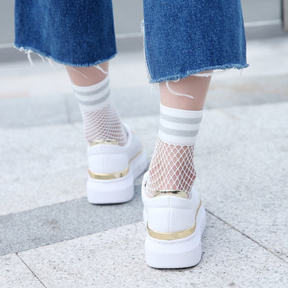 Purchasing the same paragraph silver wire parallel bars women's sports and leisure network socks socks piled socks spot black and white