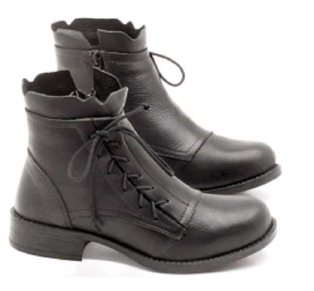 New low-heeled large size Martin boots
