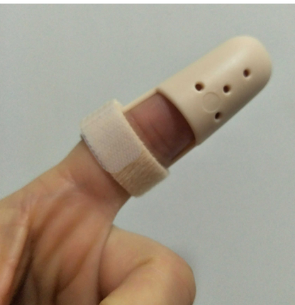 Hard plastic splint fracture corrector hammer-shaped rehabilitation smoked finger fixed sleeve