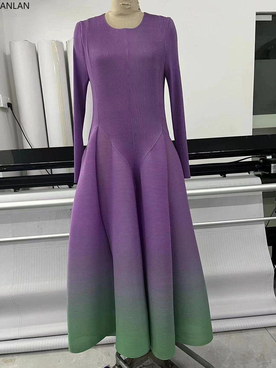 Gradient Color Miyake Pleated Fashion Dress O-Neck Full Sleeves Luxury Party Dresses for Women