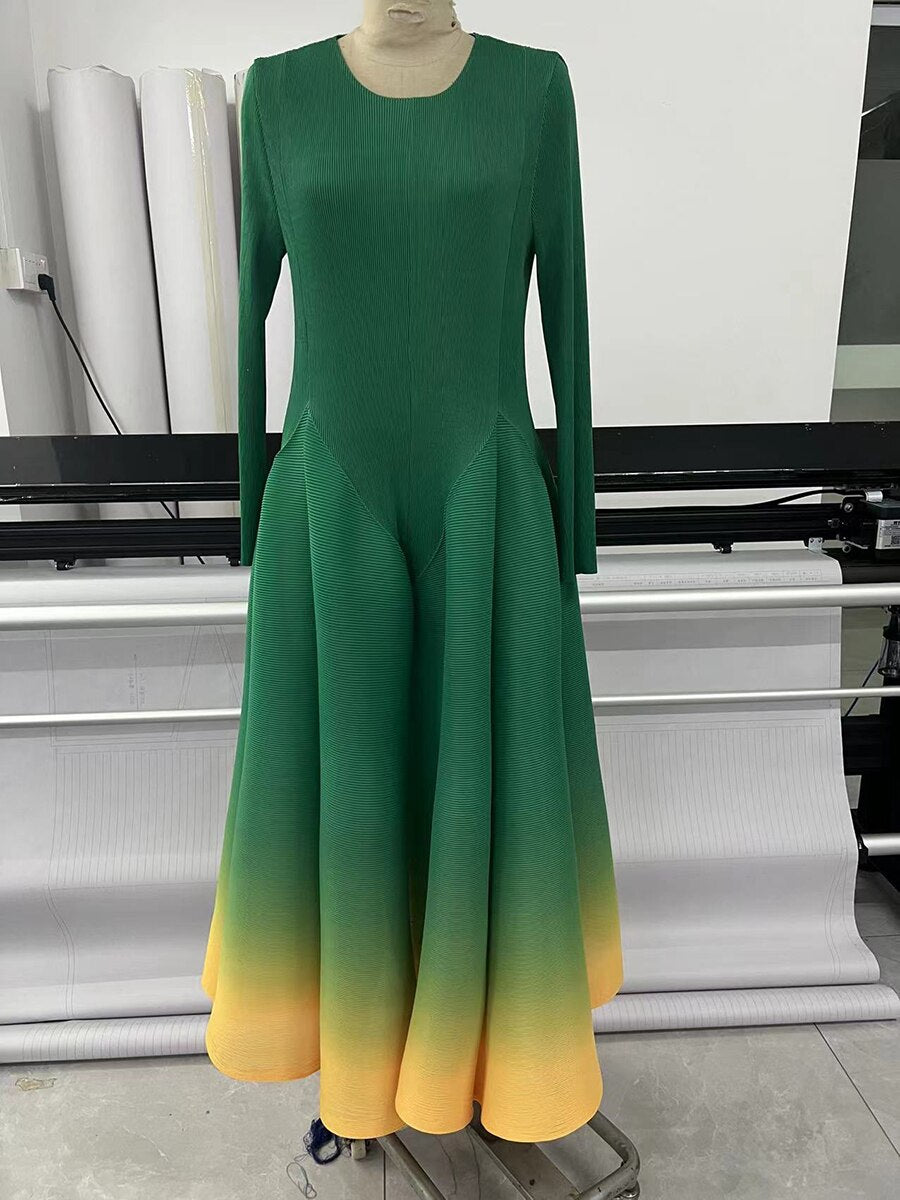 Gradient Color Miyake Pleated Fashion Dress O-Neck Full Sleeves Luxury Party Dresses for Women