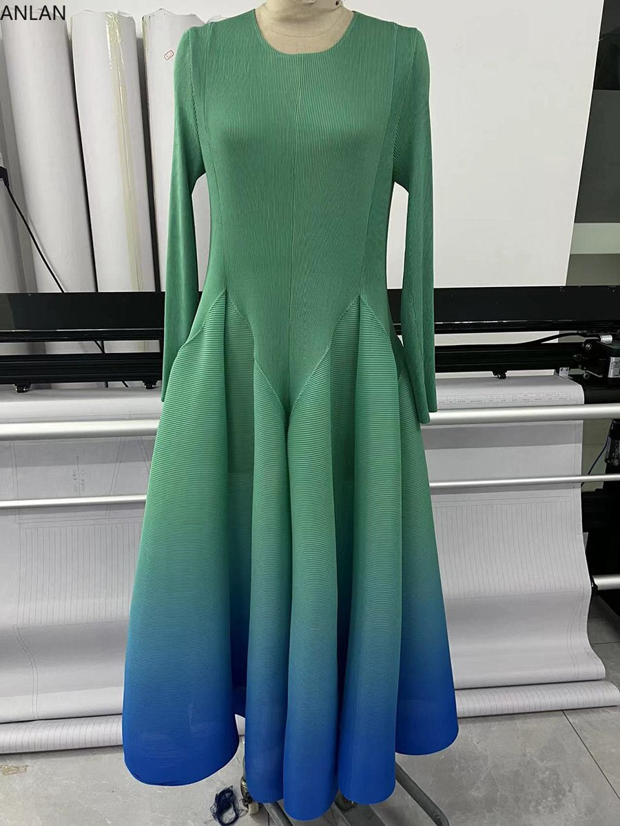 Gradient Color Miyake Pleated Fashion Dress O-Neck Full Sleeves Luxury Party Dresses for Women