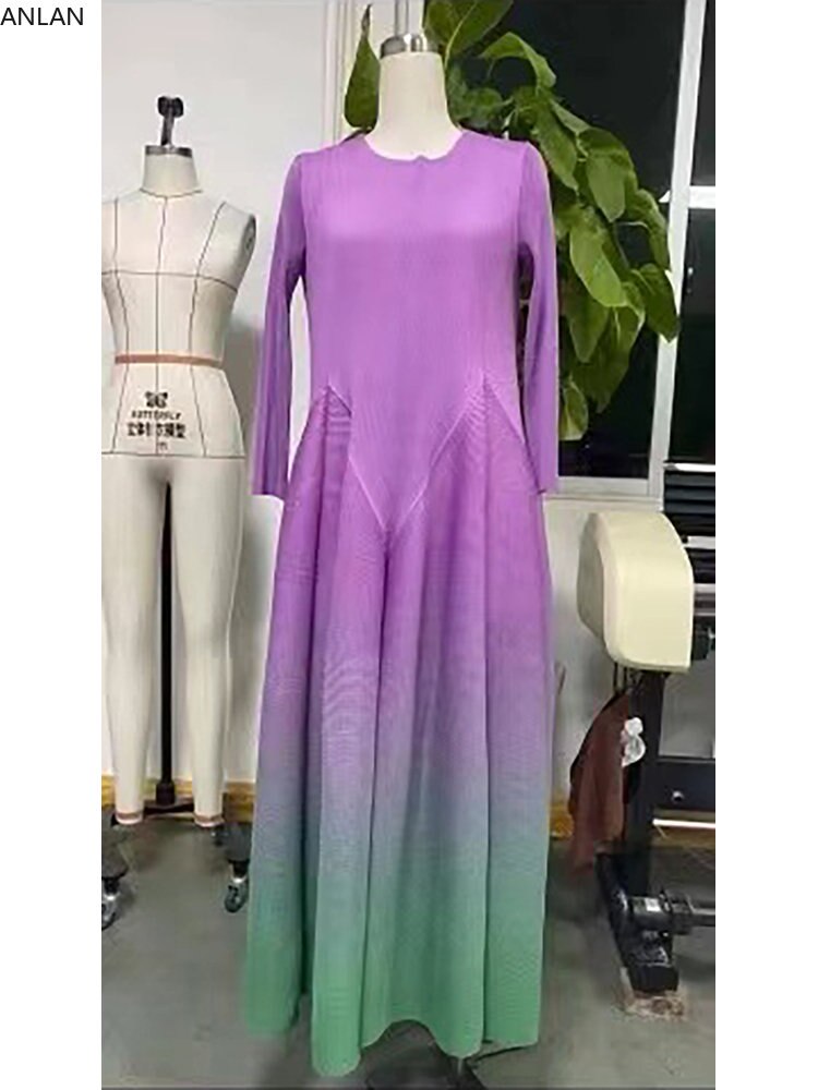 Gradient Color Miyake Pleated Fashion Dress O-Neck Full Sleeves Luxury Party Dresses for Women