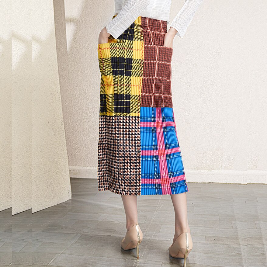 Autumn/Winter New Pleated High Quality Women Skirt Japanese Style Printing Plaid Thickening Slim Pencil Skirt Folds Pockets