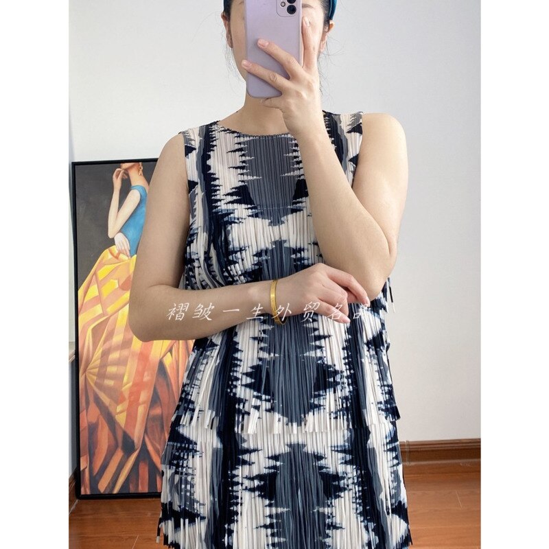 Pleated Woman Sleeveless Dress Hit Color Print Tassel Slim Halter Long Length Beach Style Dresses 2023 New Summer 15HT205