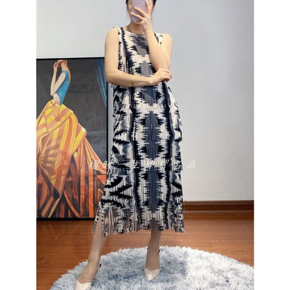 Pleated Woman Sleeveless Dress Hit Color Print Tassel Slim Halter Long Length Beach Style Dresses 2023 New Summer 15HT205