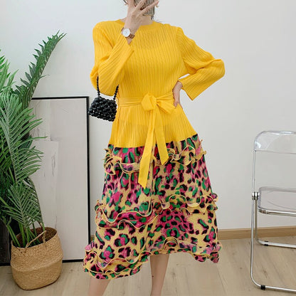 GVUW Pleated Patchwork Print Dress For Women Stand Neck Lace-up Long Sleeve Loose 2023 Autumn New Female Fashion Clothes 17G1795