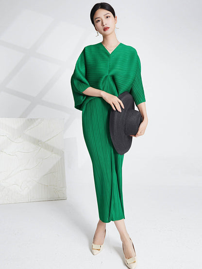 Women's New Dress Summer Temperament Fashion Loose Fit Bat Sleeve V-Neck Long Three House Pleated Dress