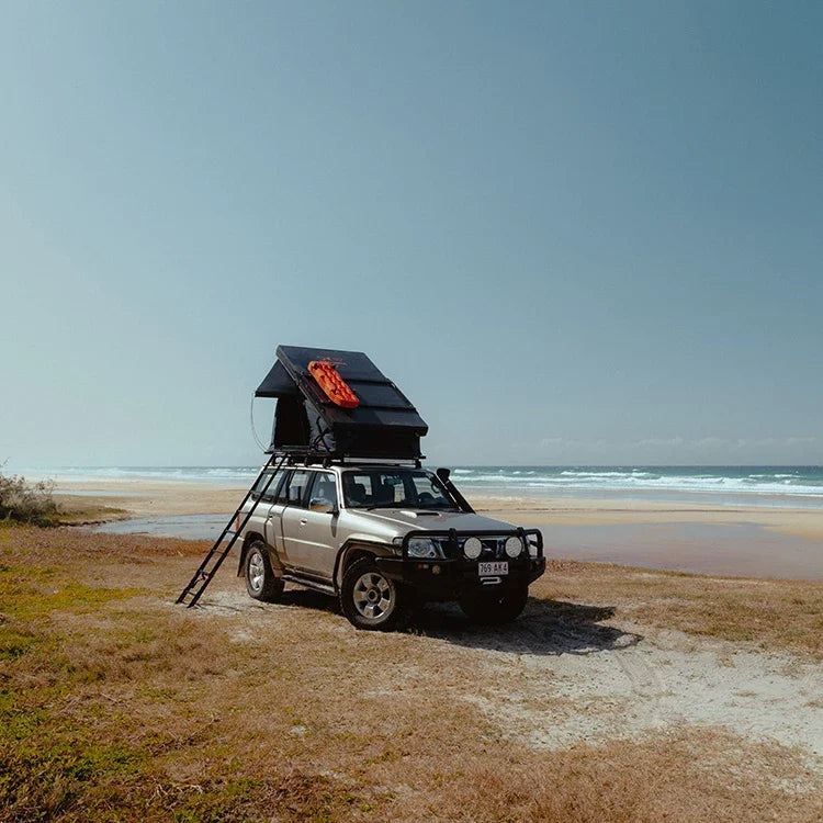 SAN HIMA Quick Set Up Waterproof Car Camping Hardshell Rooftop Tent 2 Person Hard Shell Roof Top Tent for 4WD 4x4 Off-road