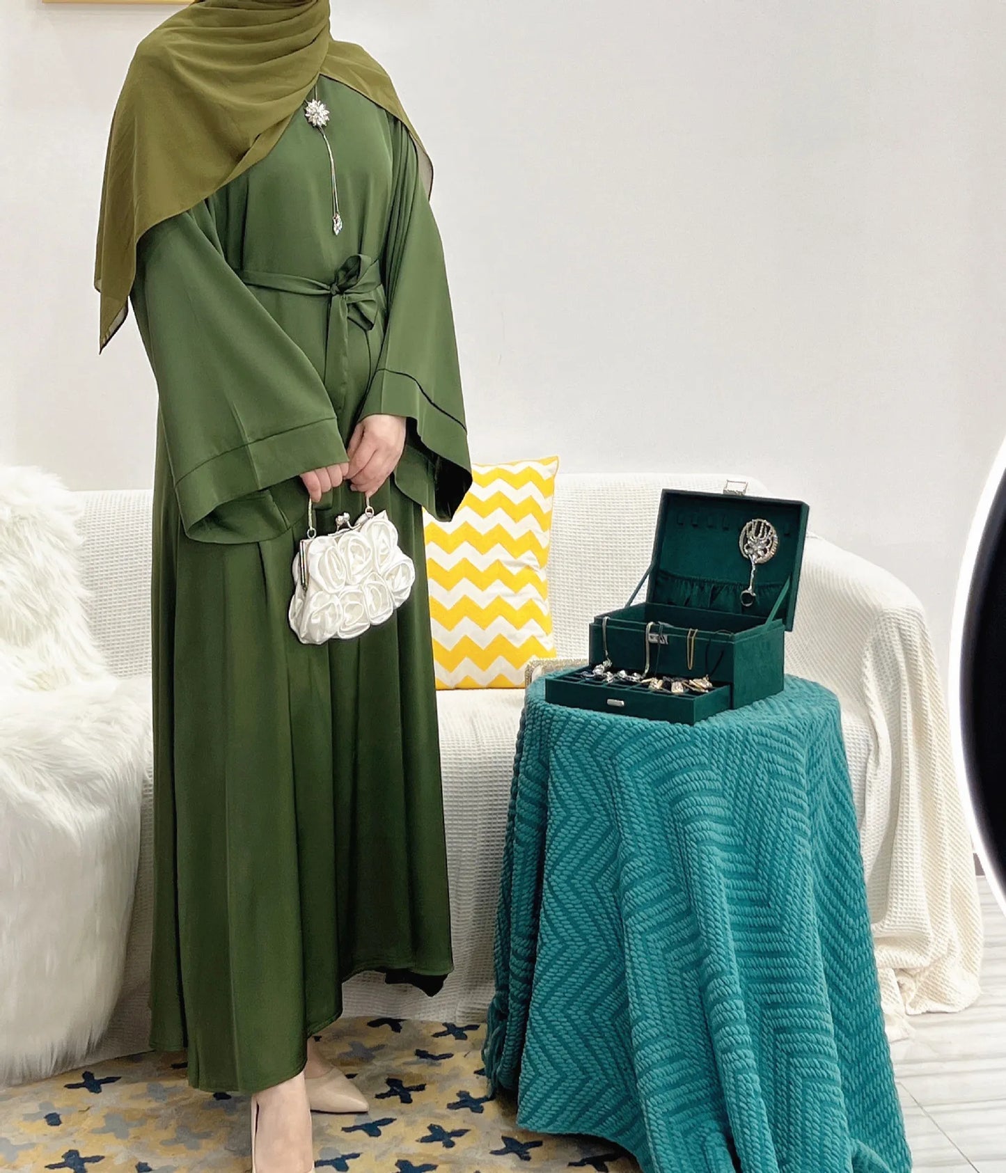 Plain Satin Abaya Dress for Muslim Women, Side Pockets Wide Sleeves, Dubai Turkish Hijabi Islamic Clothing, Modest Robe, Ramadan