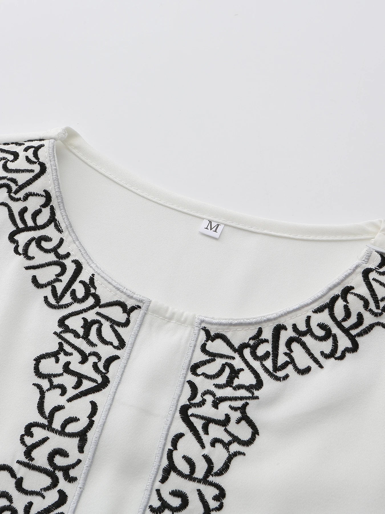 2024 New Men's Luxury White Muslim Moroccan Style Abaya Classic Embroidered Long Sleeve Formal Wear Islamic Arabic Thobe