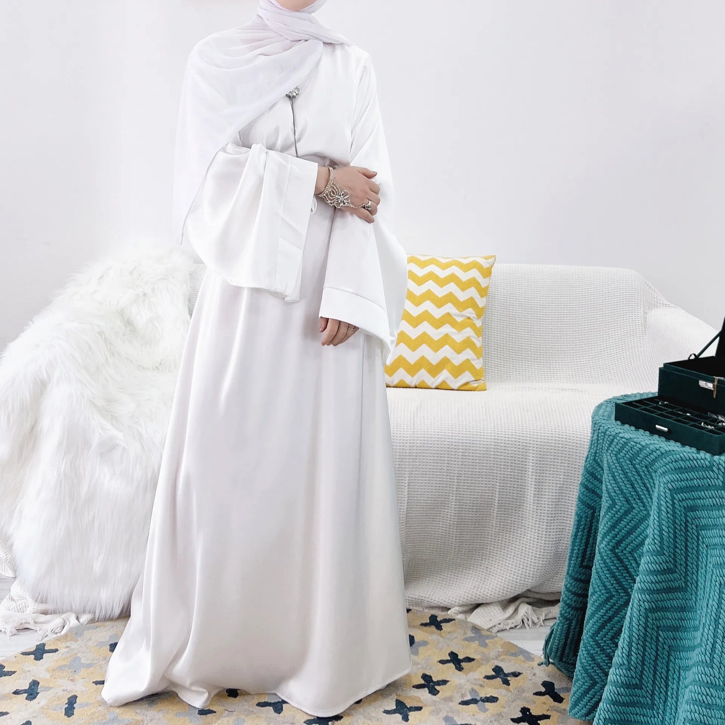 Plain Satin Abaya Dress for Muslim Women, Side Pockets Wide Sleeves, Dubai Turkish Hijabi Islamic Clothing, Modest Robe, Ramadan
