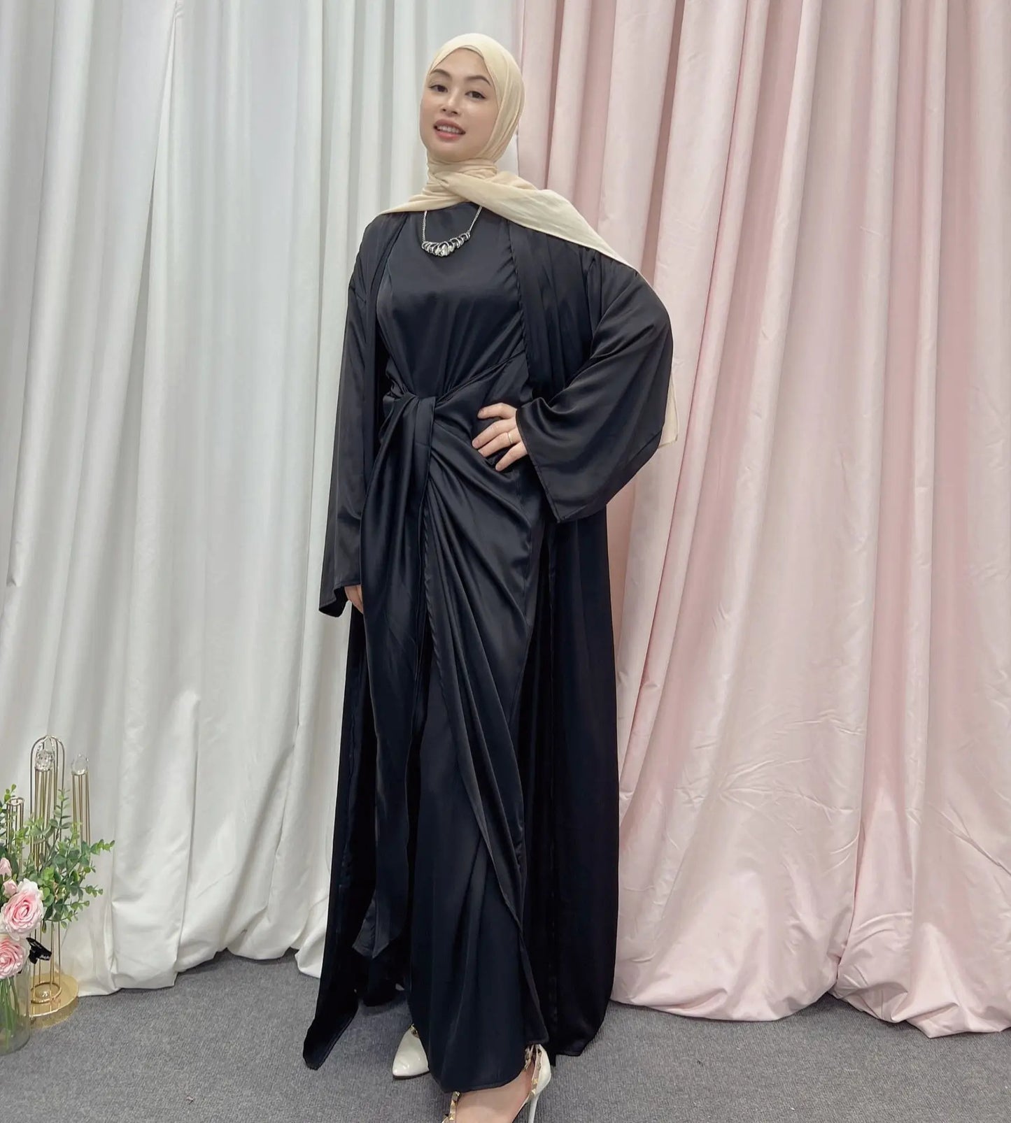 Latest fashionable modest 2 piece set Dubai Abaya design for Muslim Women Abaya Dress of Ethnic Clothing