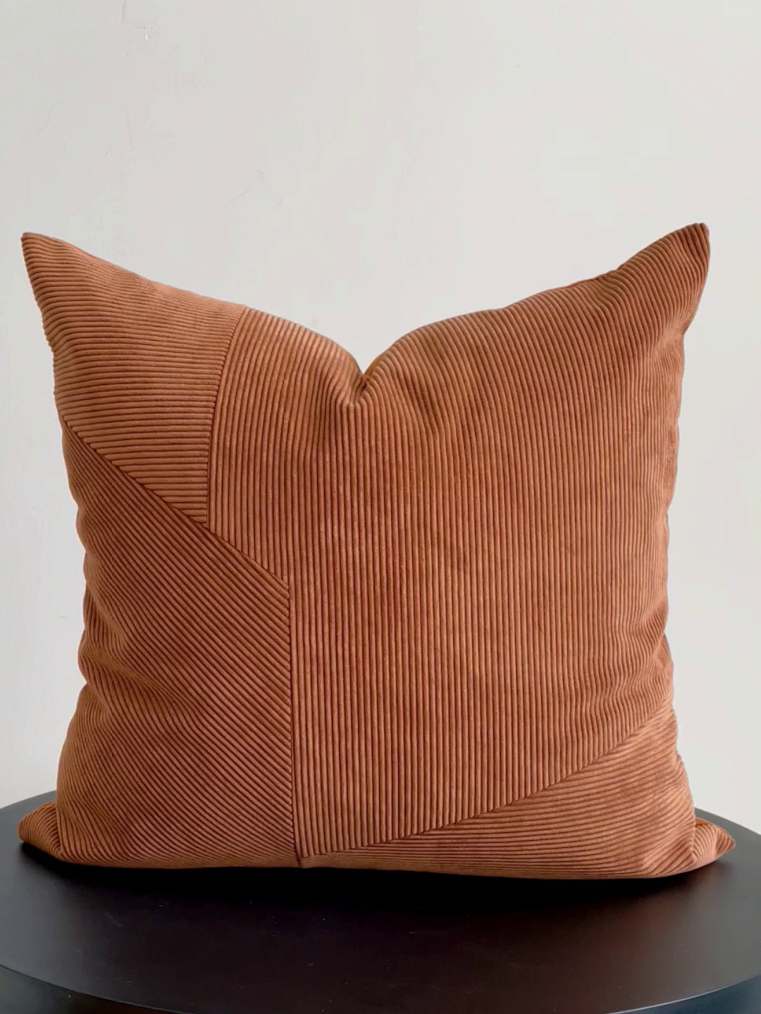 Modern Irregularly Spliced Hotel Sample Room Pillowcases