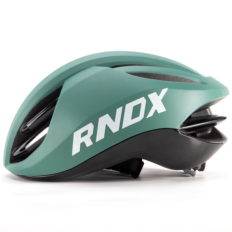 Breathable One-piece Outdoor Hard Hat Protective Helmet