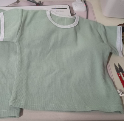 Infant and young children's clothing made of old casual sports short-sleeved suit